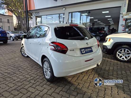 PEUGEOT-208-2020