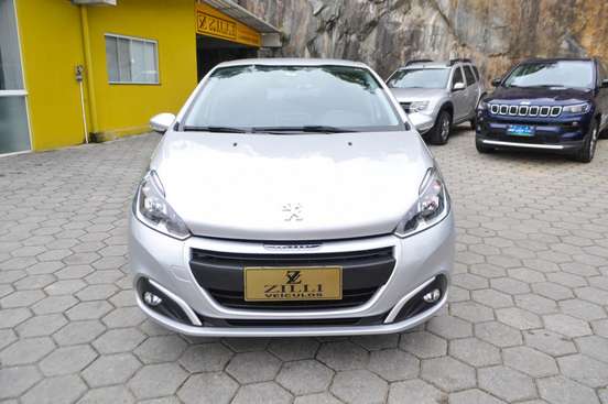 PEUGEOT-208-2017