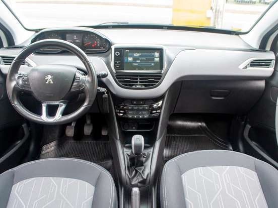 PEUGEOT-208-1.2 ALLURE 12V FLEX 4P MANUAL PEUGEOT-208-2016
