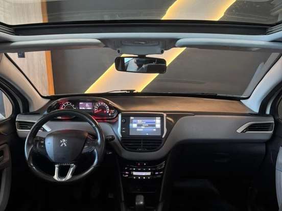 PEUGEOT-208-1.2 ALLURE 12V FLEX 4P MANUAL PEUGEOT-208-2018