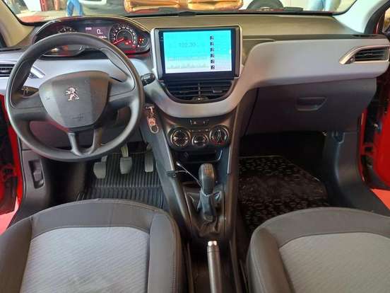 PEUGEOT-208-2014