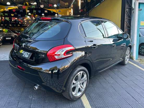 PEUGEOT-208-1.6 GRIFFE 16V FLEX 4P AUTOMÁTICO PEUGEOT-208-2016