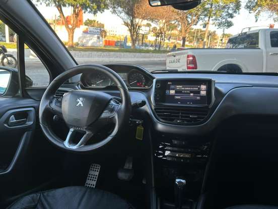 PEUGEOT-208-1.6 GRIFFE 16V FLEX 4P AUTOMÁTICO PEUGEOT-208-2016