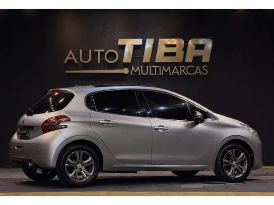 PEUGEOT-208-1.6 GRIFFE 16V FLEX 4P AUTOMÁTICO PEUGEOT-208-2014