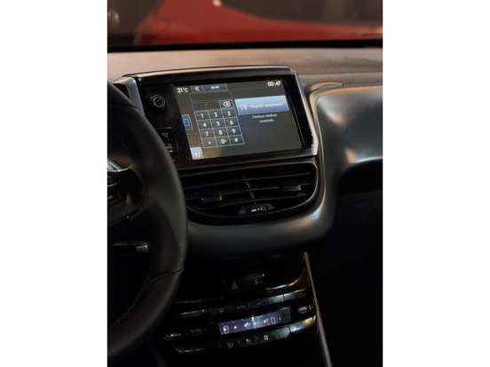 PEUGEOT-208-2014