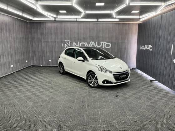 PEUGEOT 208 1.6 GRIFFE 16V FLEX 4P AUTOMÁTICO
