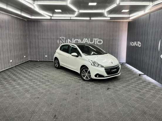 PEUGEOT-208-1.6 GRIFFE 16V FLEX 4P AUTOMÁTICO PEUGEOT-208-2017