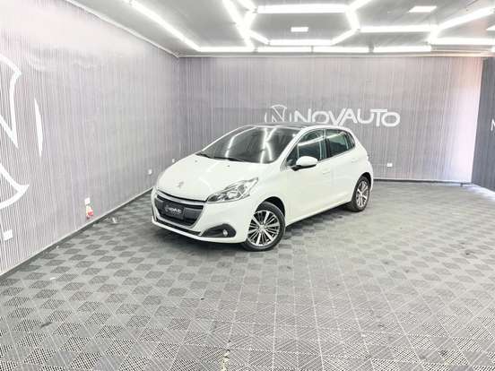 PEUGEOT-208-1.6 GRIFFE 16V FLEX 4P AUTOMÁTICO PEUGEOT-208-2017