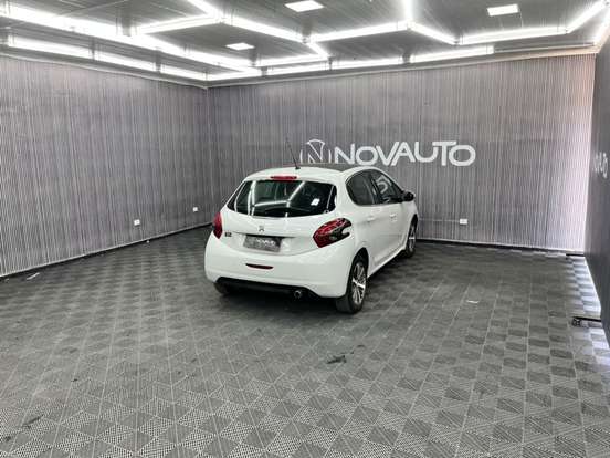 PEUGEOT-208-1.6 GRIFFE 16V FLEX 4P AUTOMÁTICO PEUGEOT-208-2017