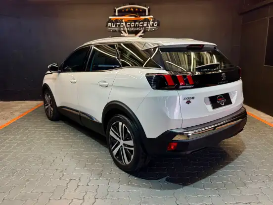 PEUGEOT-3008-1.6 GRIFFE PACK THP 16V GASOLINA 4P AUTOMÁTICO PEUGEOT-3008-2018