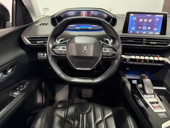 PEUGEOT-3008-2019