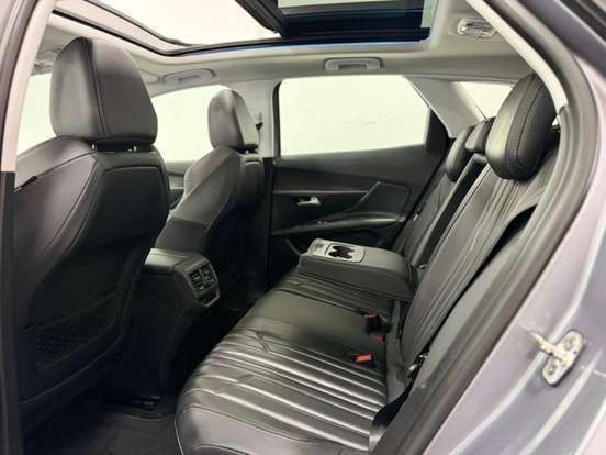 PEUGEOT-3008-2019