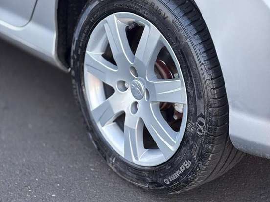 PEUGEOT-308-1.6 ALLURE BUSINESS THP 16V FLEX 4P AUTOMÁTICO PEUGEOT-308-2018