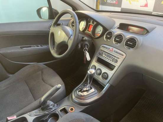 PEUGEOT-408-2011