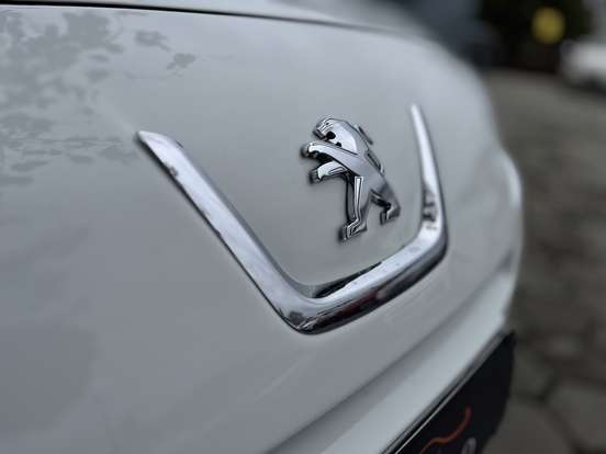 PEUGEOT-408-2.0 FELINE 16V FLEX 4P AUTOMÁTICO PEUGEOT-408-2011