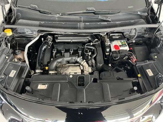 PEUGEOT-5008-1.6 GRIFFE PACK THP 16V GASOLINA 4P AUTOMÁTICO PEUGEOT-5008-2018