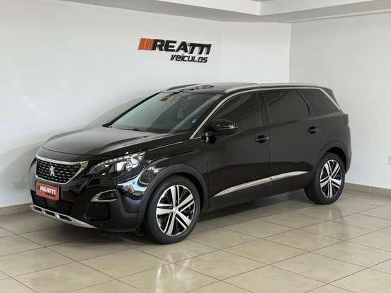 PEUGEOT-5008-2018
