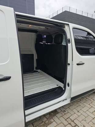 PEUGEOT-EXPERT-2021