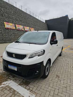 PEUGEOT-EXPERT-2021