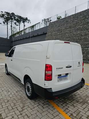 PEUGEOT-EXPERT-2021
