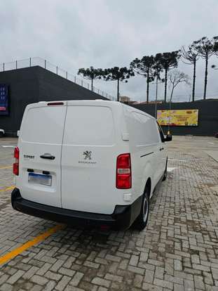 PEUGEOT-EXPERT-2021