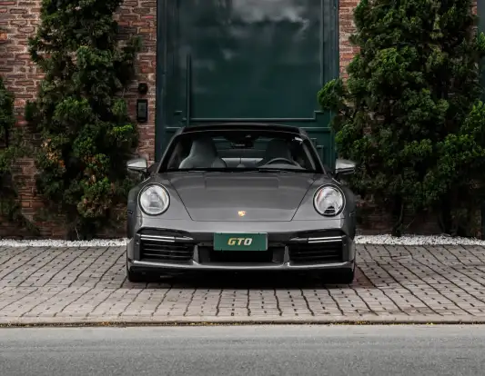 PORSCHE-911-2021