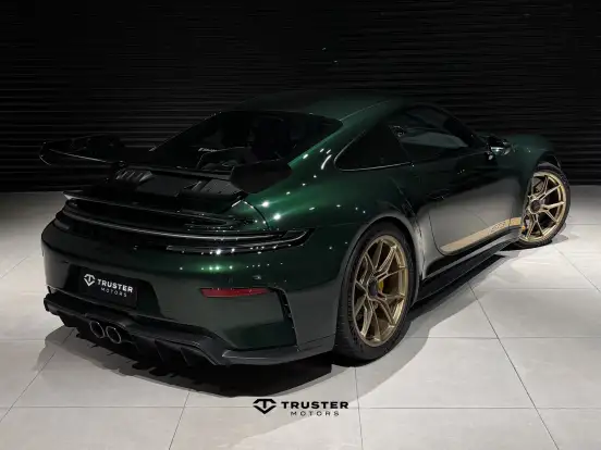 PORSCHE-911-2025