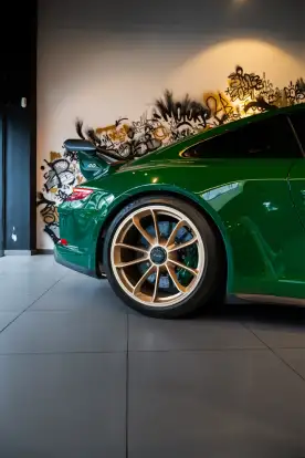 PORSCHE-911-2017