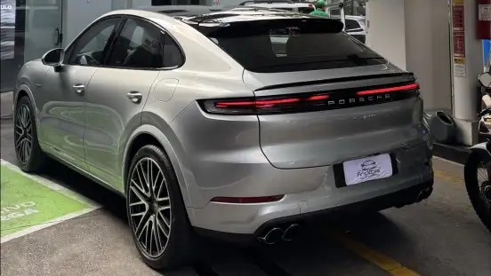 PORSCHE-CAYENNE-2025