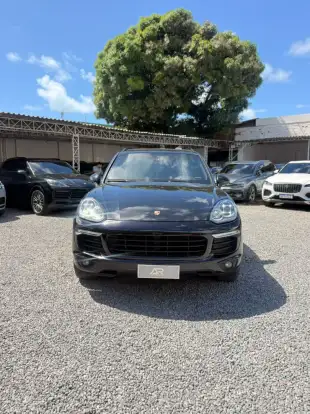 PORSCHE-CAYENNE-2017