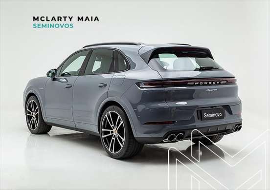 PORSCHE-CAYENNE-2024