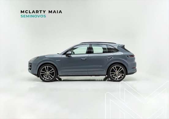 PORSCHE-CAYENNE-2024