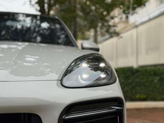 PORSCHE-CAYENNE-2023