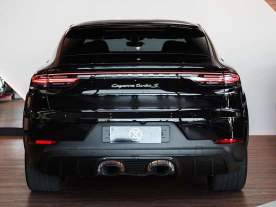 PORSCHE-CAYENNE-2023