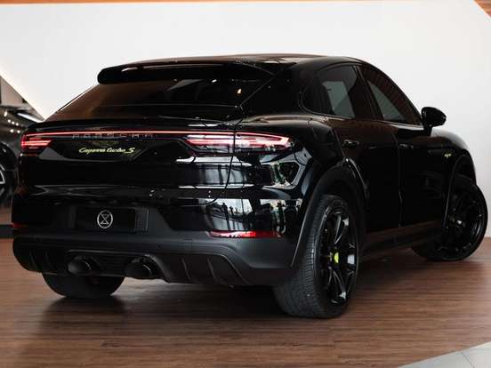 PORSCHE-CAYENNE-4.0 V8 E-HYBRID TURBO S COUPÉ AWD TIPTRONIC S PORSCHE-CAYENNE-2023
