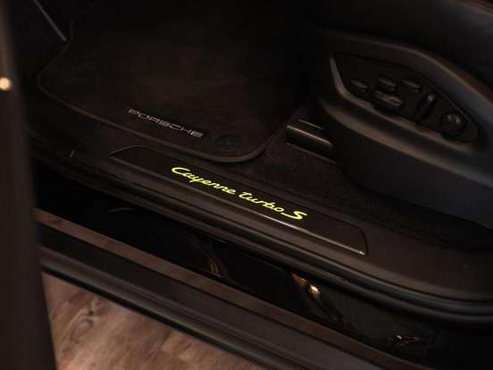 PORSCHE-CAYENNE-4.0 V8 E-HYBRID TURBO S COUPÉ AWD TIPTRONIC S PORSCHE-CAYENNE-2023