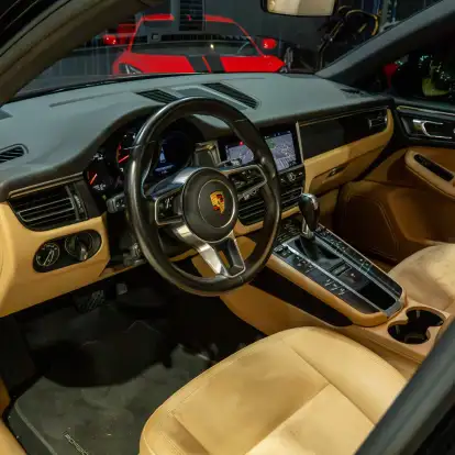 PORSCHE-MACAN-2019