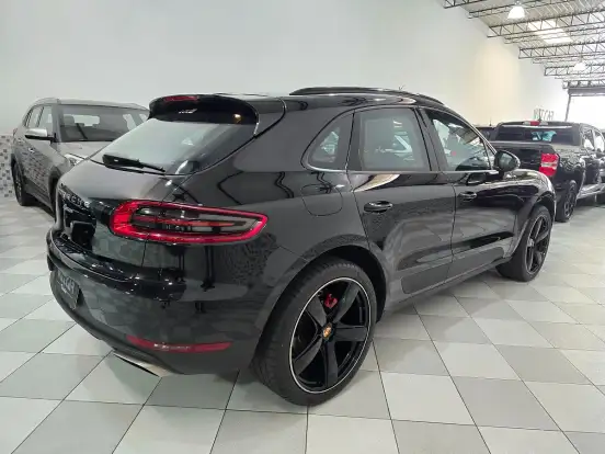 PORSCHE-MACAN-2.0 16V GASOLINA 4P AUTOMÁTICO PORSCHE-MACAN-2015