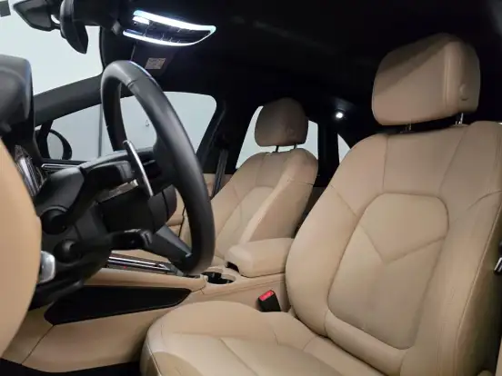PORSCHE-MACAN-2024