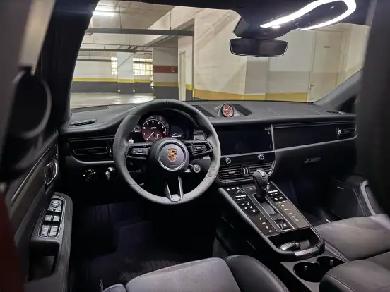 PORSCHE-MACAN-2023