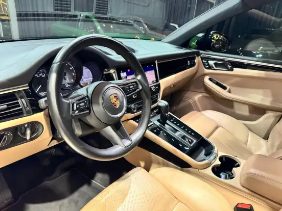PORSCHE-MACAN-2022