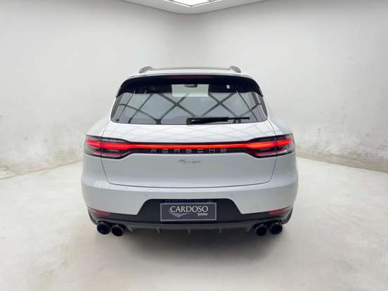 PORSCHE-MACAN-2021