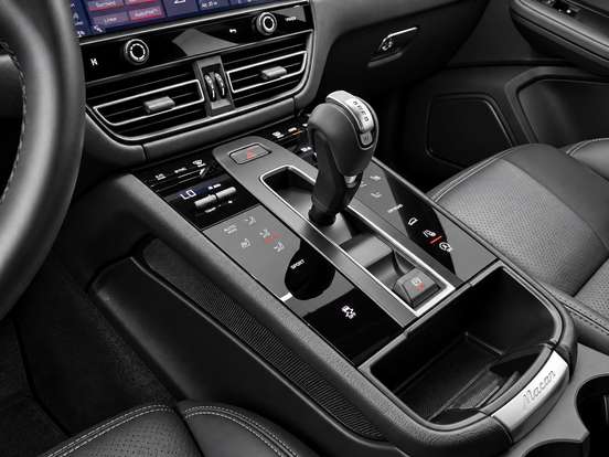 PORSCHE-MACAN-2024