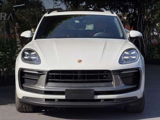 PORSCHE-MACAN-2023