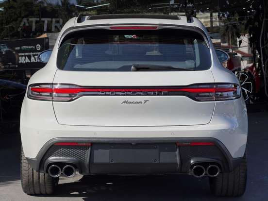 PORSCHE-MACAN-2023