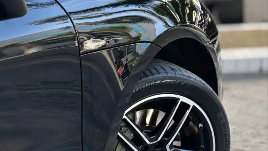 PORSCHE-MACAN-2020