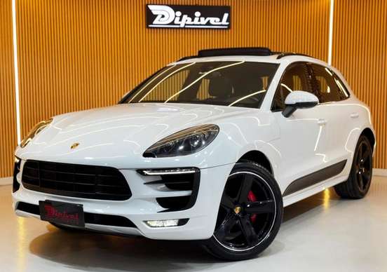 PORSCHE-MACAN-2016