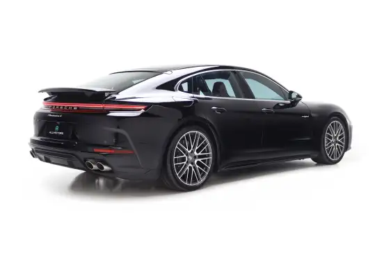 PORSCHE-PANAMERA-2025