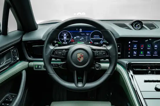 PORSCHE-PANAMERA-2025