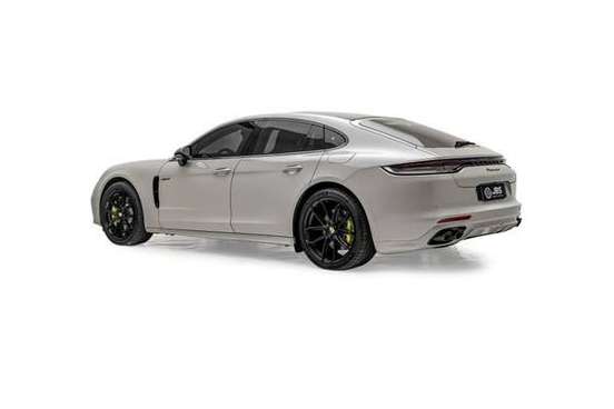 PORSCHE-PANAMERA-2020